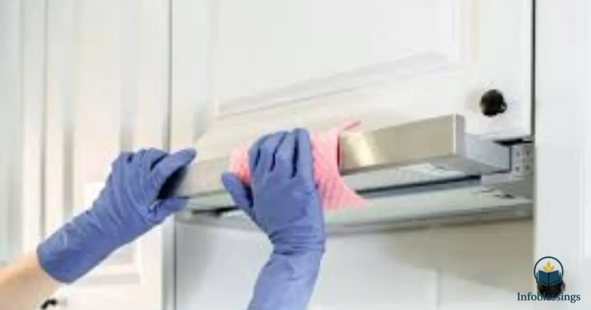 DIY Natural Cleaning Solutions for Kitchen Doors