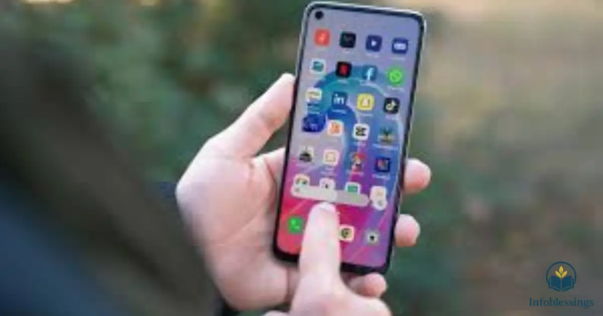 Digital Faith: How Holyscript.online Connects Scripture with Modern Life